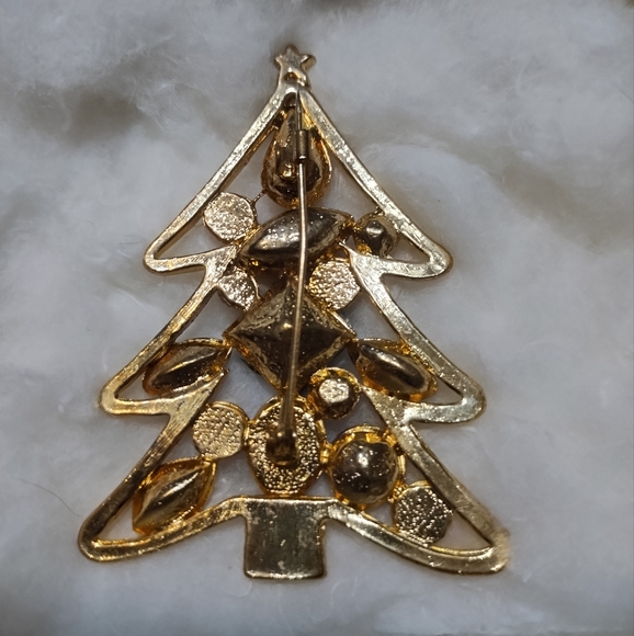 Vintage Gold Coloured Christmas Tree Brooch With Brightly Coloured Stones - Picture 4 of 8
